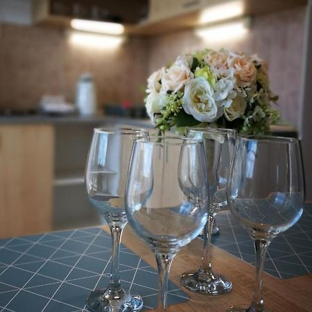 Voeroesmarty Apartman Miskolc - Belvaros - Downtown ภายนอก รูปภาพ