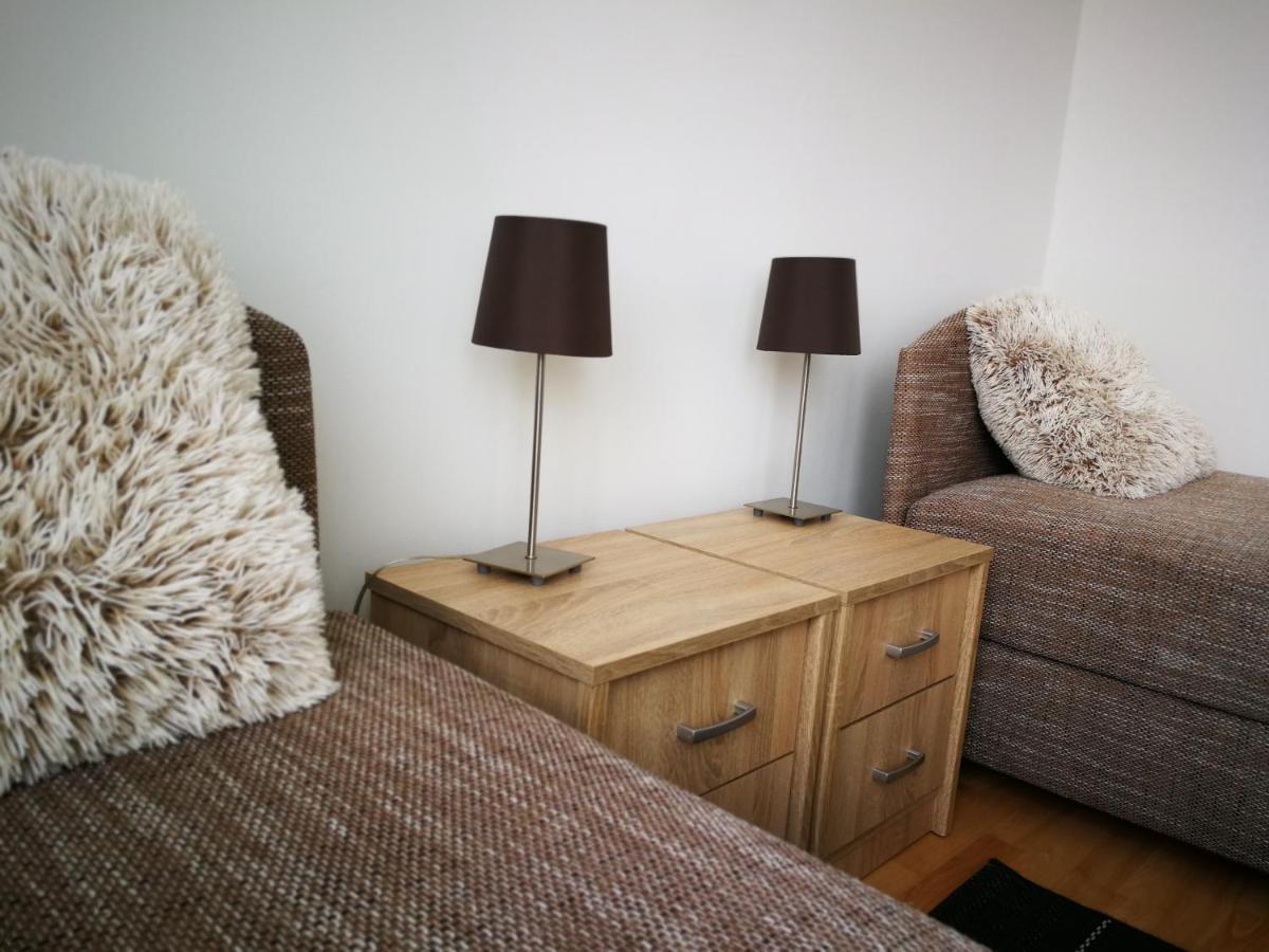 Voeroesmarty Apartman Miskolc - Belvaros - Downtown ภายนอก รูปภาพ